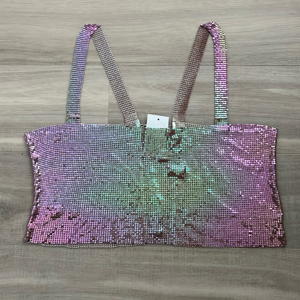 NWT woman’s chain top